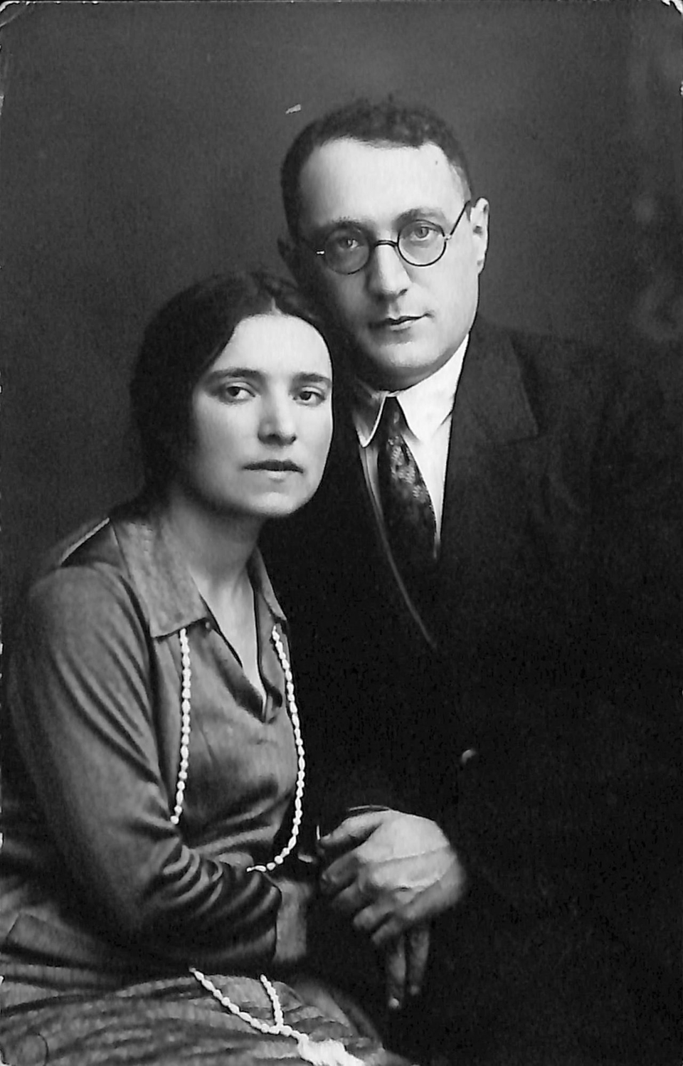 Фотография. Стонов Дмитрий Миронович и Стонова Анна Зиновьевна. 1930 г.
