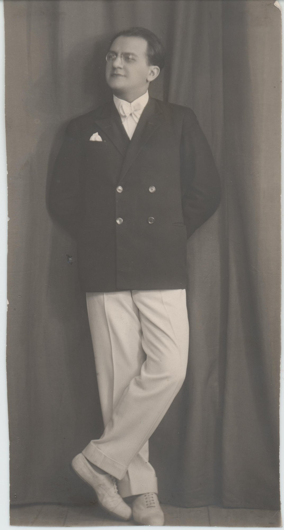 Фотография. Мелик-Пашаев Александр Шамильевич. [1930-е гг.]