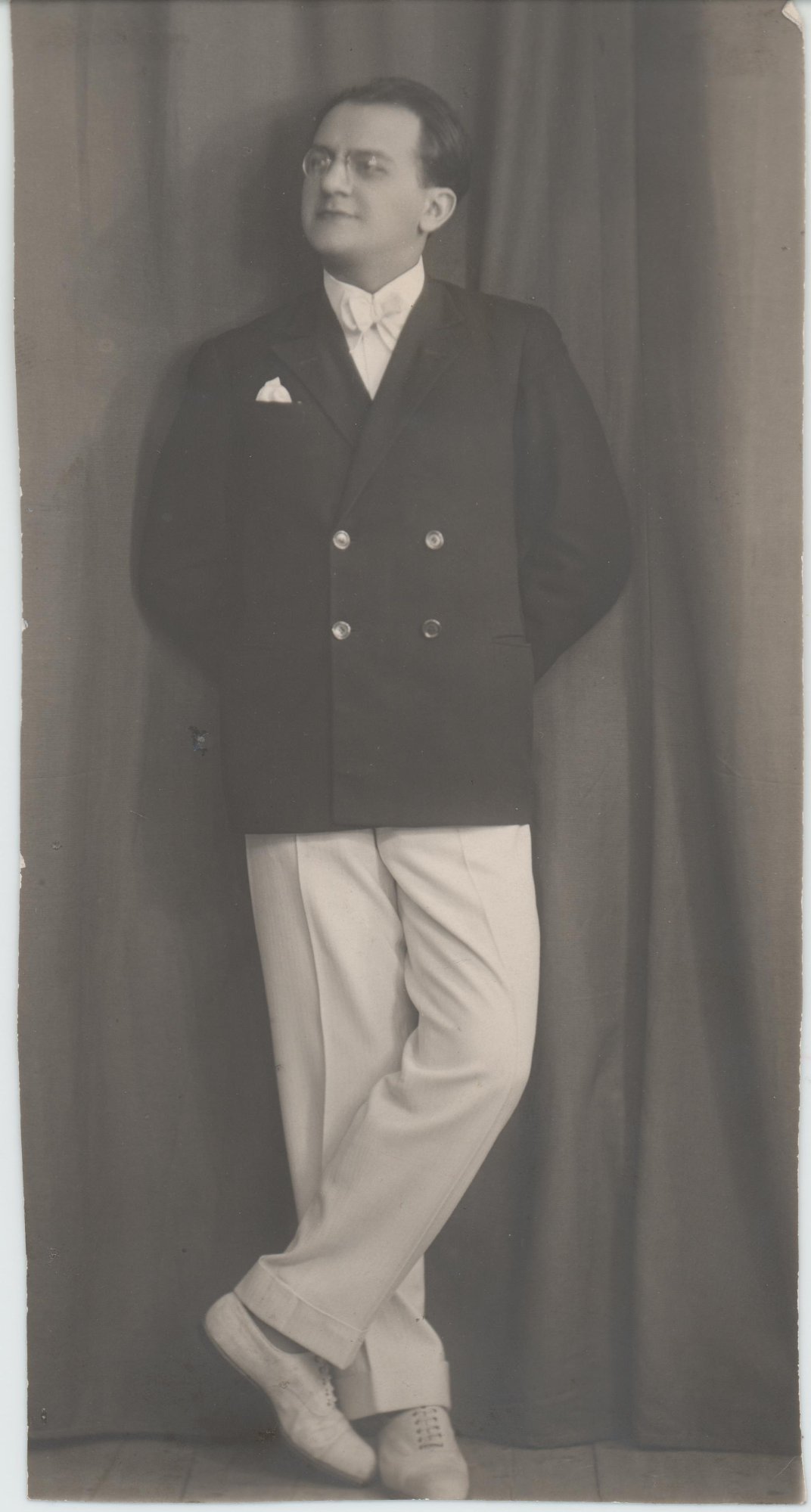 Фотография. Мелик-Пашаев Александр Шамильевич. [1930-е гг.]