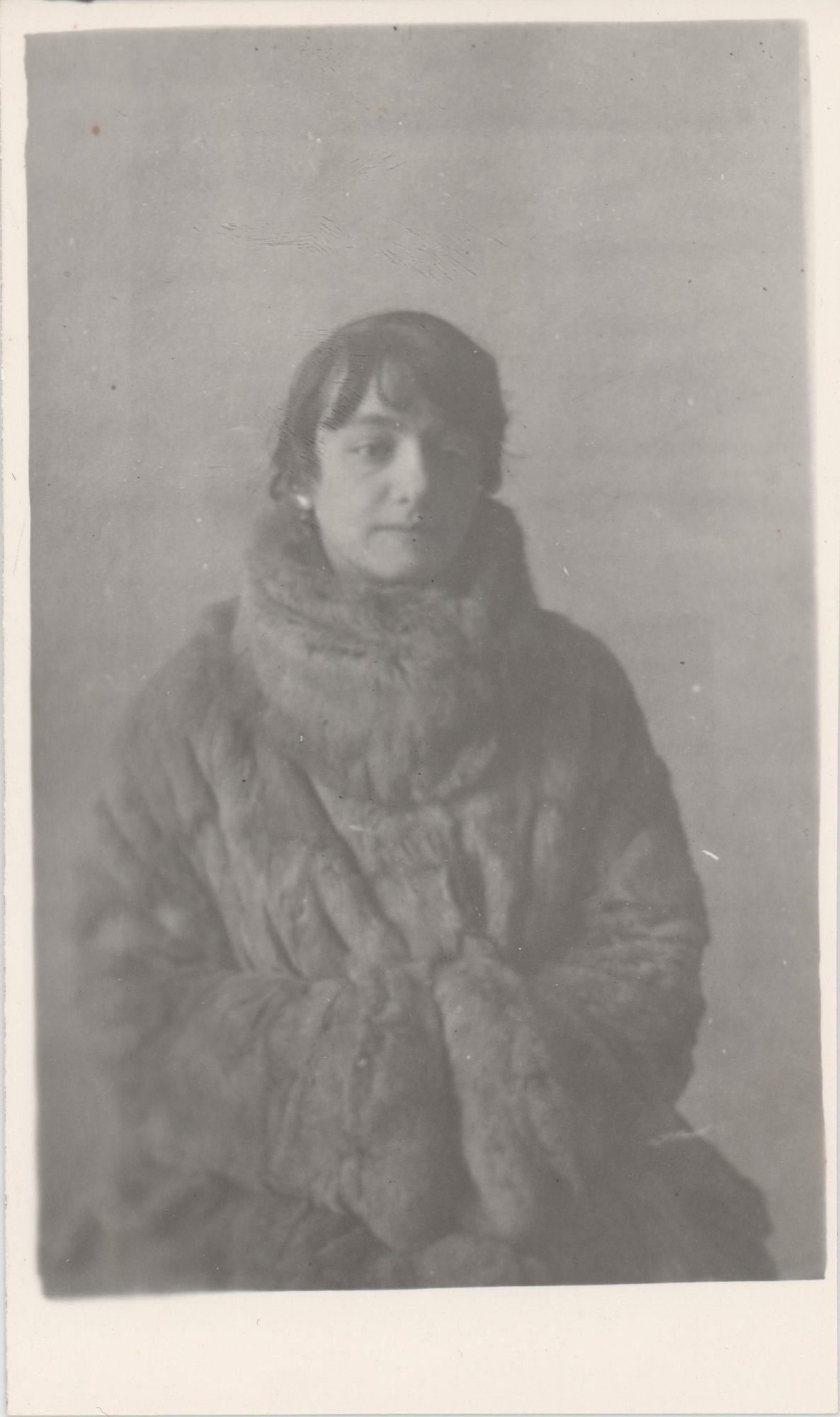 Фотография. Булгакова Елена Сергеевна. [1920-е годы]