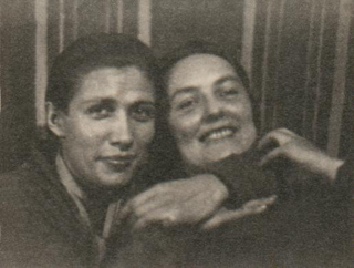 Фотография. Белозерская-Булгакова Любовь Евгеньевна, Ушакова (Лямина) Наталия Абрамовна. 1928 г. Шапошников Б.В.