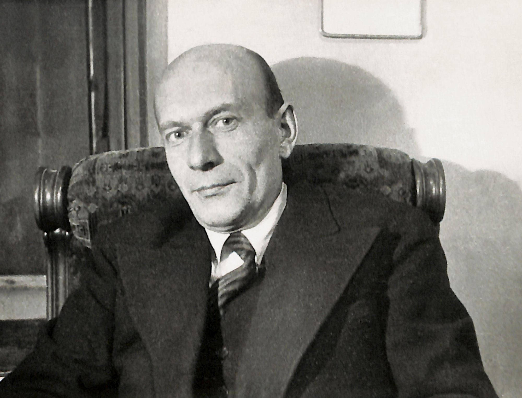 Фотография. Лямин Николай Николаевич у Шапошниковых. 1927-1928 гг. Шапошников Б.В.